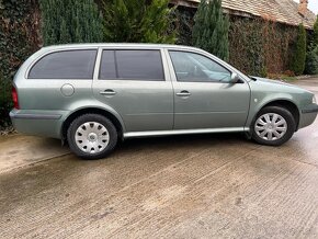 Škoda octavia 1 kombi - 2