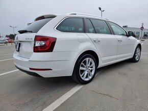 Škoda Octavia - 2