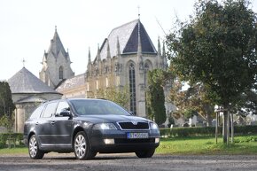 Škoda Octavia Combi Laurin & Klement 2.0TDi 103Kw 140Ps - 2