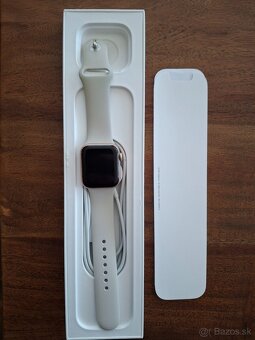 Predam Apple Watch SE 40mm Gold alu starlight GPS - 2