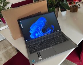 2023/Lenovo/Notebook/CPU 3.40GHz/4GB RAM DDR5/Intel HD 2GB - 2