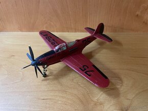 P-39 Airacobra - model letadla 1:72 - 2