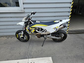 Husqvarna 701 Supermoto - 2