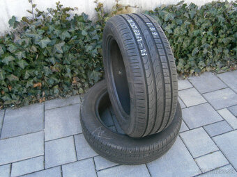 Predám 2x letné pneu Pirelli 215/60 R17 96HXL - 2