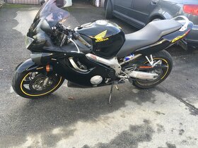 Honda CBR 600 f - 2