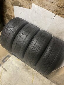 Pirelli 255/55 R19 4x=140€ - 2