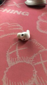 Apple AirPod Pro 2 (ľavé slúchatko) - 2