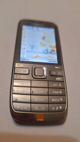 Nokia E52 seda - 2