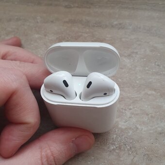 Apple AirPods 2019 - 2