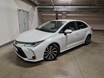 Toyota Corolla sedan 2023 1,5 92kW CVT Automat Full LED - 2