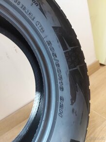 Prakticky nové zimné NEXEN Winguard - 205/60 r16 92H - 2ks - 2