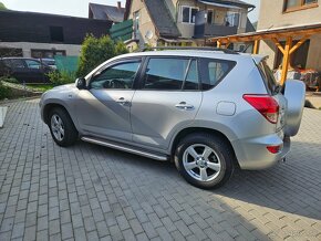 Predám Toyota Rav4 - 2