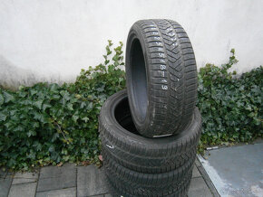 Predám 4x zimné pneu Pirelle 225/45 R18 95VXL - 2