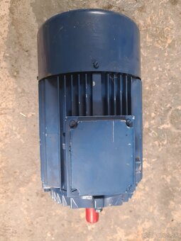 Predám nový nepoužitý el.motor 3kW 2860ot - 2