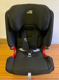 Autosedačka Britax-Römer Advansafix IV R - 2