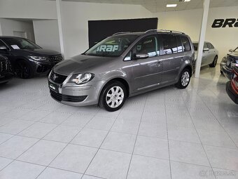 Volkswagen Touran 1,6 Trendline, M5, 5d, 75kw, 7.miest - 2