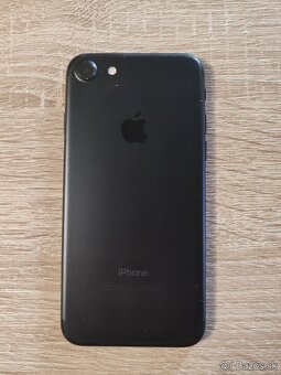 iPhone 7 / 128GB čierny NOVA BATERIA TOP stav - 2