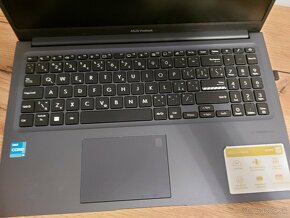 Asus Vivobook - 2