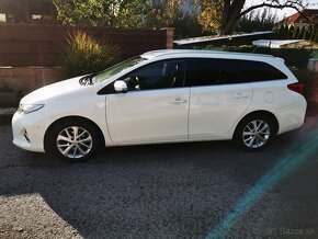 Toyota Auris Touring 1,6i - 2