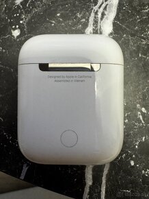 Nabijacie puzdro Apple Airpods 2gen. - 2