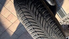 2 + 2 ks ZIMNÉ 205/65 R15 NEXEN HANKOOK a KLEBER OD 25,-€/ks - 2