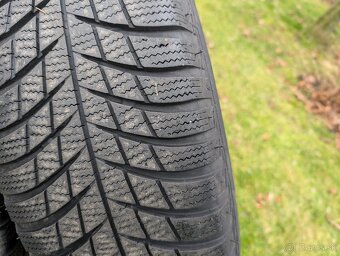 Kolesá a disky 215/65 r17 - 2