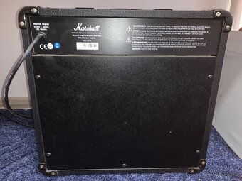 Gitarové kombo Marshall mg15cd. - 2