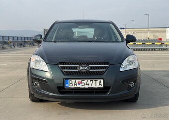 Kia CEED 1.4 benzín, 1. Majiteľ, 2008 SR auto - 2