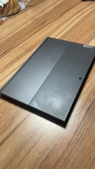 Lenovo IdeaPad Duet 3 10IG5 - 2