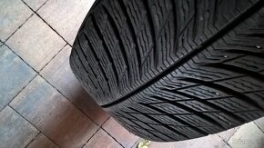 2 ks ZIMNÉ 235/60 R18 107H MICHELIN 6-6,5mm 2018 LEN 45€/kus - 2