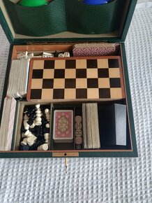 Spolocenska hra sach, domino, backgammon ... - 2