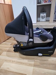 Maxi Cosi Pebble Plus vajicko a isofix zakladna 2wayfix - 2