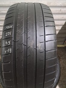 Michelin letné 225/45/R19 - 2