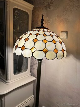 Lampa Tiffany štýlu - 2