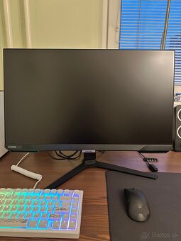 25" Samsung Odyssey G40B - 240hz - 2