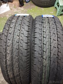 Predam pneumatiky 215/60 R17C - 2