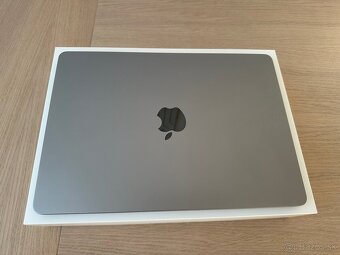 Apple MacBook Air 13" M2 256GB 2022 Vesmírne sivý - 2