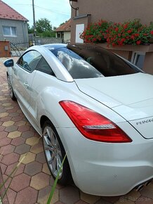 Peugeot RCZ - 2