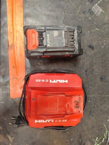 HILTI akumulátor a nabijačka NURON - 2