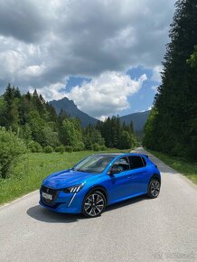 Na predaj: Peugeot 208 1.2 PureTech 100 GT Line - 2