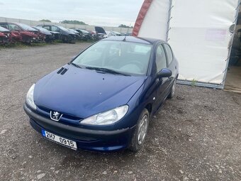 Peugeot 206 prodám náhradní díly z tohoto vozu - 2