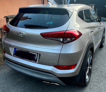 Hyundai Tucson - 2