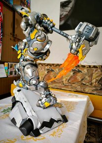 Reinhardt Overwatch-socha - 2