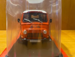 Dacia D6 Estafette - model auta 1:24 - 2