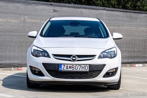 Opel Astra Sport Tourer - 2