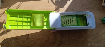 Predám krájač Nicer Dicer - 2