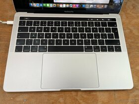 Macbook PRO 13, 16GB, 500GB, I7 čtyřjádro - 2