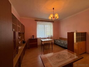 PREDAJ, 2 IZBOVÝ BYT V BAŤOVOM DOME, SVIT  94990,-EUR - 2