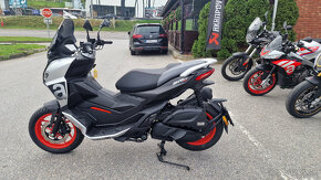 Aprilia SRGT 125 - 2