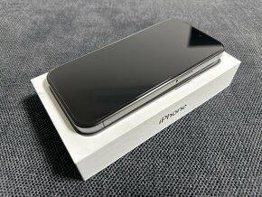 iPhone 15 Pro 256GB Black Titanium - 2